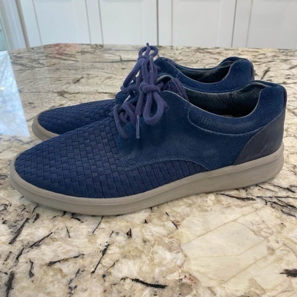 UGG Hepner Woven Sneaker Men’s size 7.5